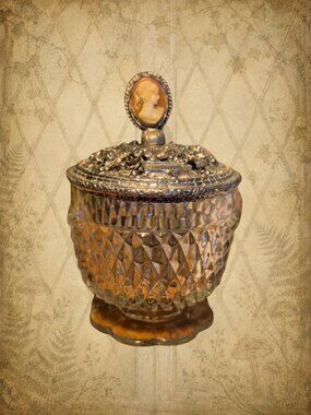 Hearth Happenings 🏡🧚‍♀️ Vintage Glass & Silver Vanity Jar with Cameo & Cupid
